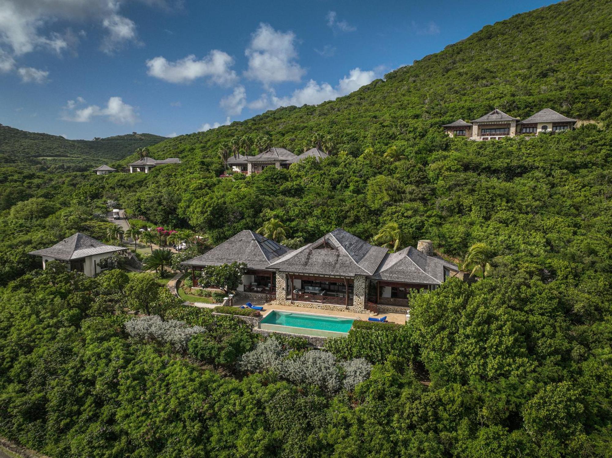 Canouan Estate Resort & Villas Charlestown Exterior photo