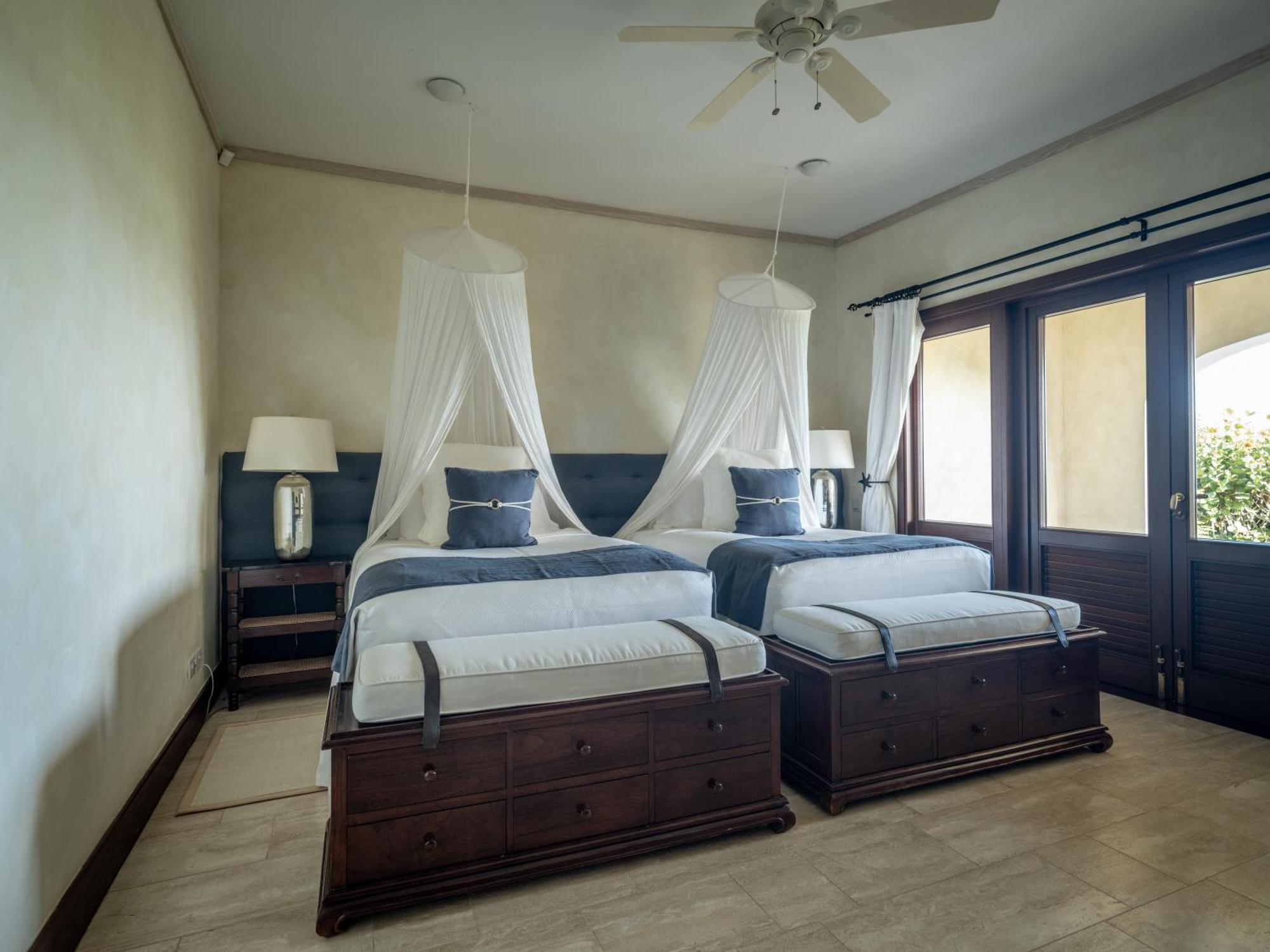 Canouan Estate Resort & Villas Charlestown Exterior photo