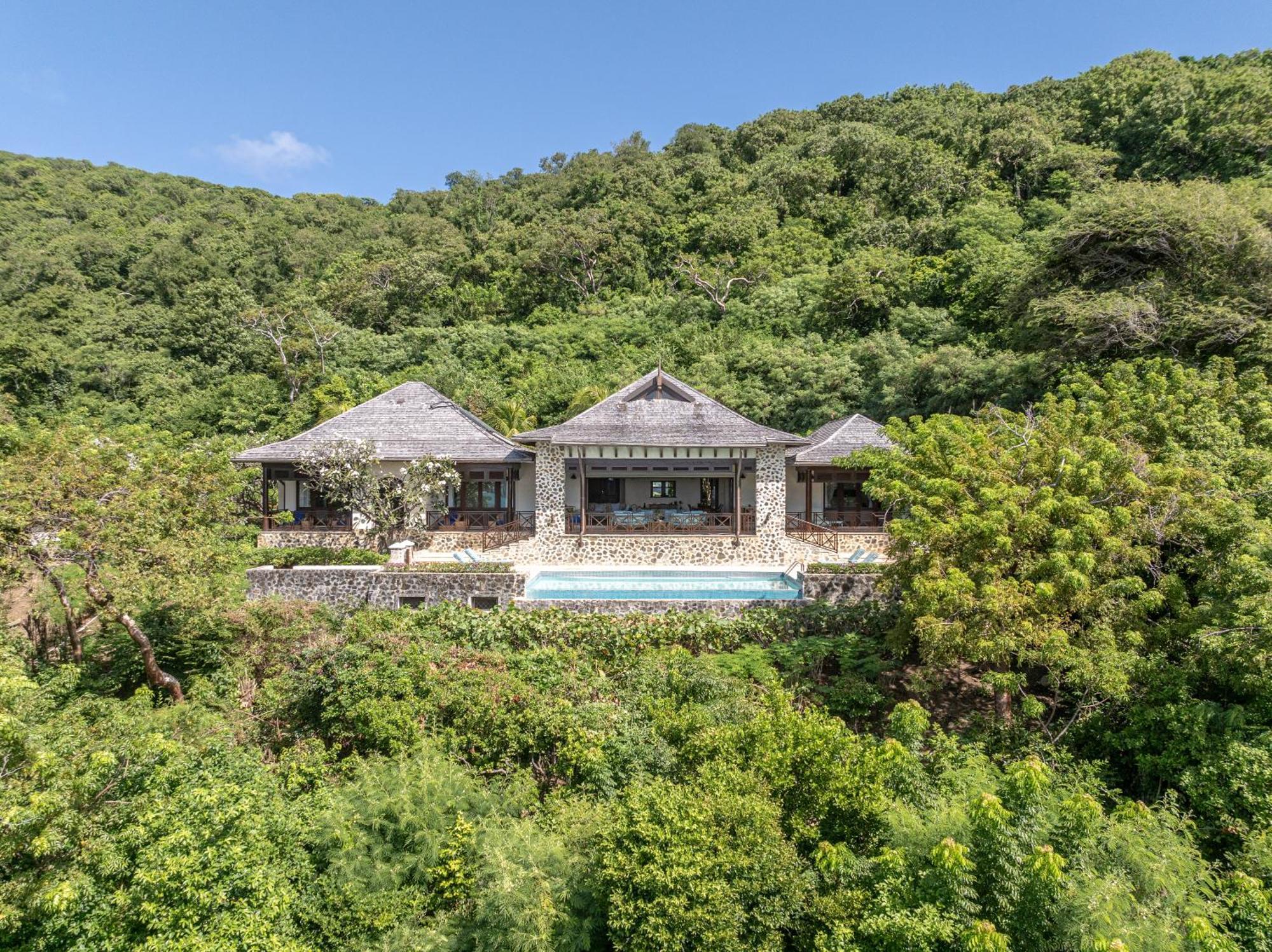 Canouan Estate Resort & Villas Charlestown Exterior photo